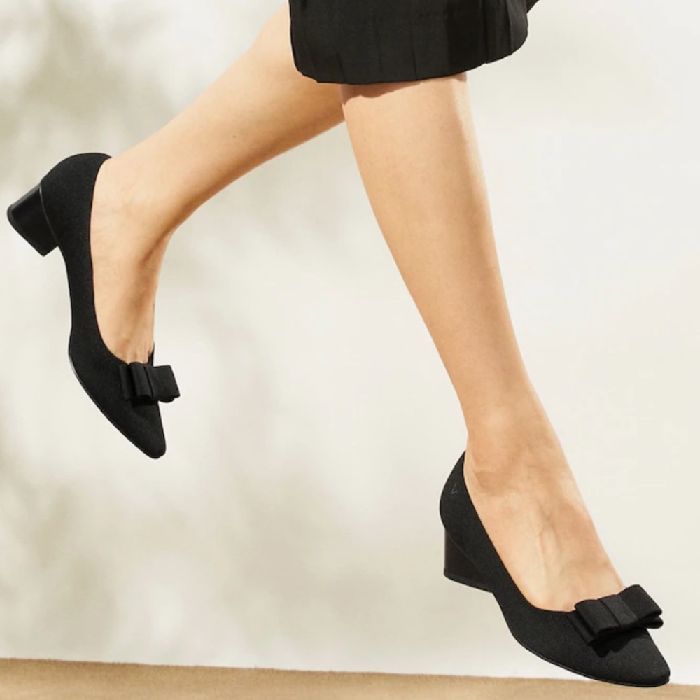 VIVAIA (Titli) Pointed-Toe Bow Heels